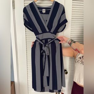 Anne Klein Midi Wrap Dress size 10